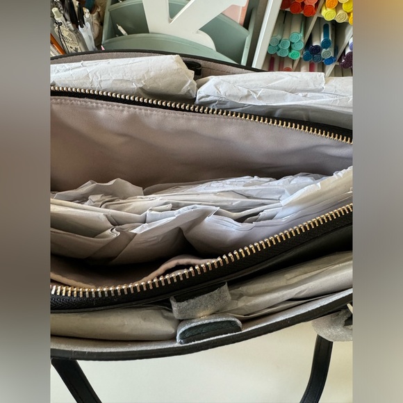 KATE SPADE ZEEZEE LARGE WORK TOTE - Picture 6 of 11